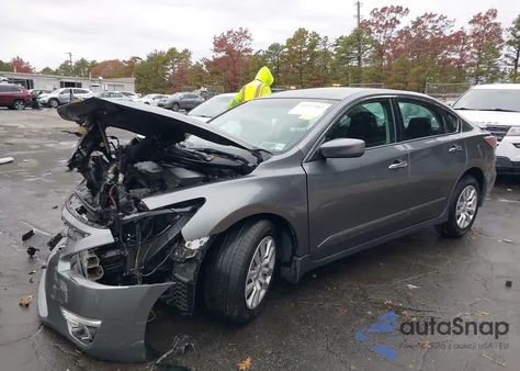 2015 Nissan Altima 2.5 S z USA, uszkodzony, nr VIN 1N4AL3AP8FN869360